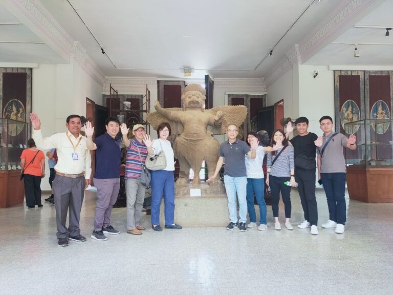 Sight-seeing - National Museum of Cambodia